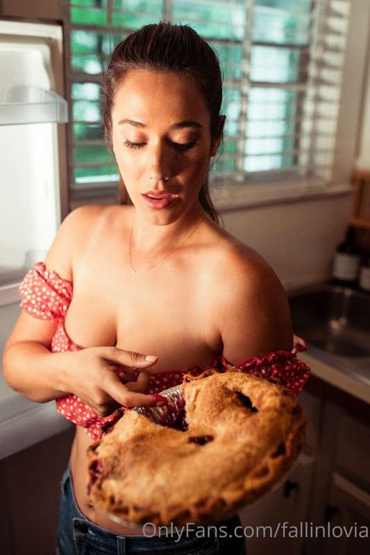 That pie though. Good morning 🌞
