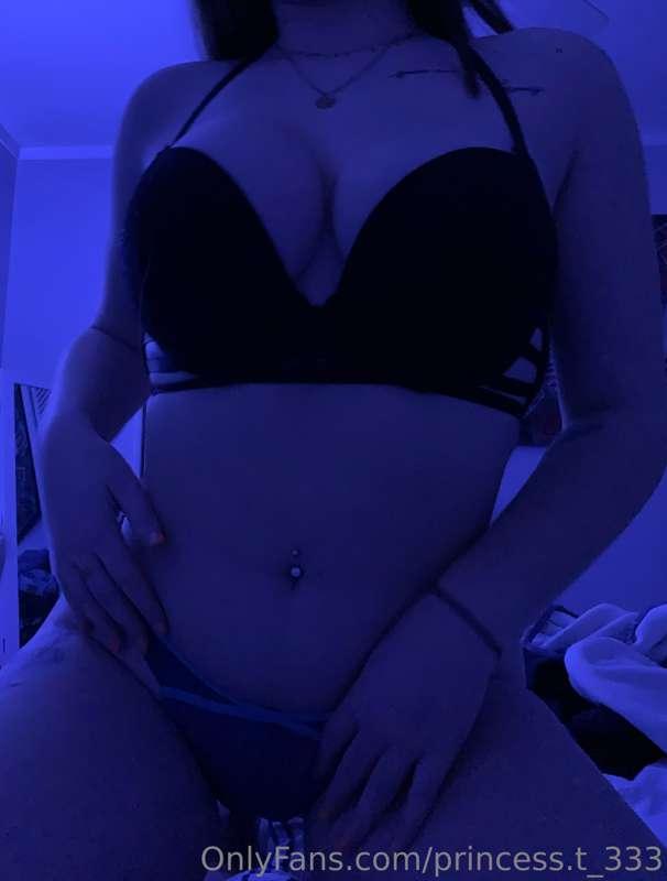 Sorry i’ve been away! I’ve missed you, did you miss me😘