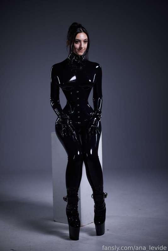 ana_levide image #12