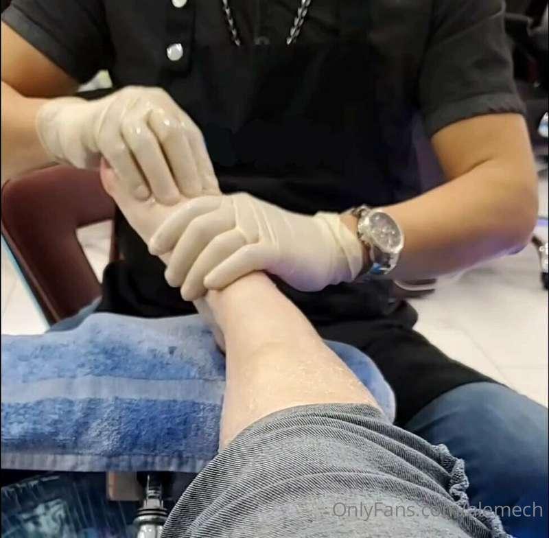 Mani-Pedi babes! Gotta keep them pretty for my loves