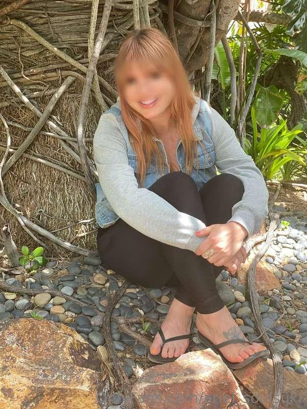 Love being in nature, would be better if I was naked 😜