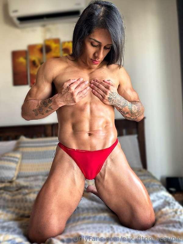 Run to our DM’s … or on @elik_exclusive if your an abs lover..