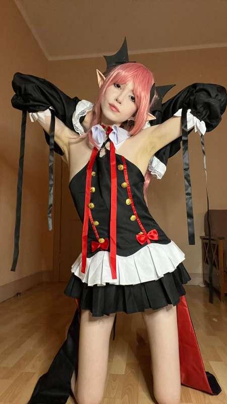 set photo in cosplay krul cepesh from the anime last seraphim , you can buy it for 5 dollars🥀 hope you like it!!! write in the comments your opinion very 🤔 
#fyp #cute #anime #cosplay #vampire #goth #emo #skinny #tenn #small