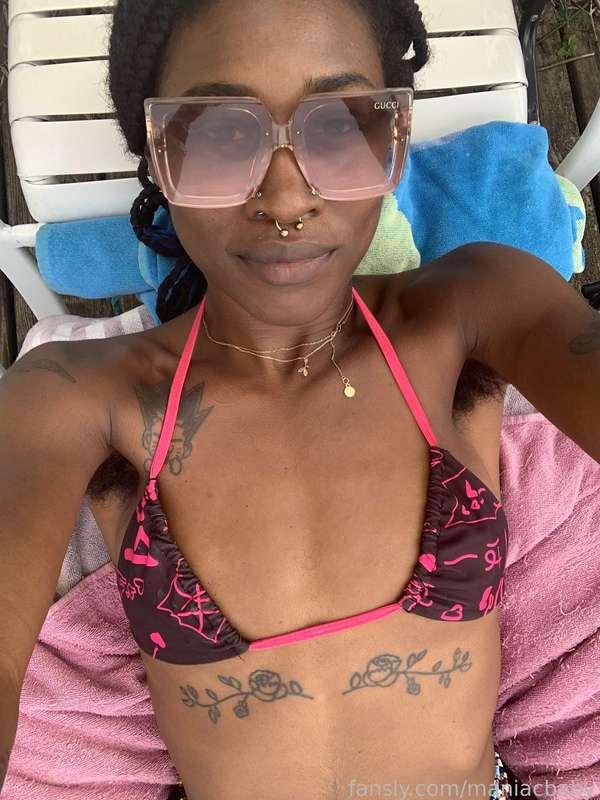 Happy national girlfriend day to you all cause I’m yours! Say it back nd let’s kiss! 🫶🏾🥰😘❣️💕😁😋 