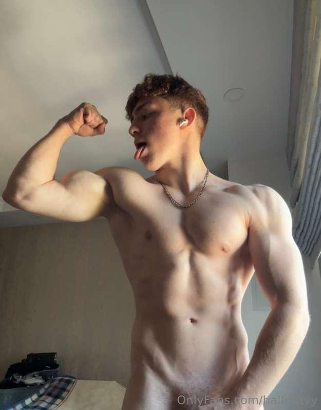 You'd rather lick my cock, wouldn't you? 🍌