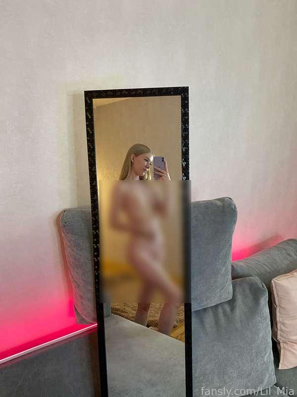 lil_mia image #2