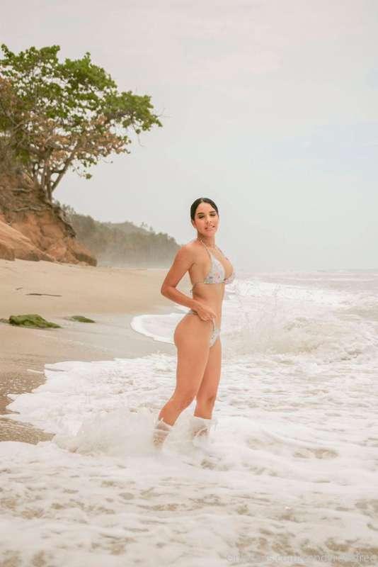 Daily free posts on my VIP page: @iamcandyrose :)