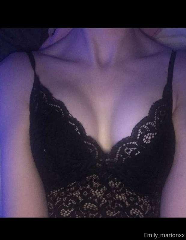 Fell asleep early so didn’t post 💜 butttt here’s a teaser un..