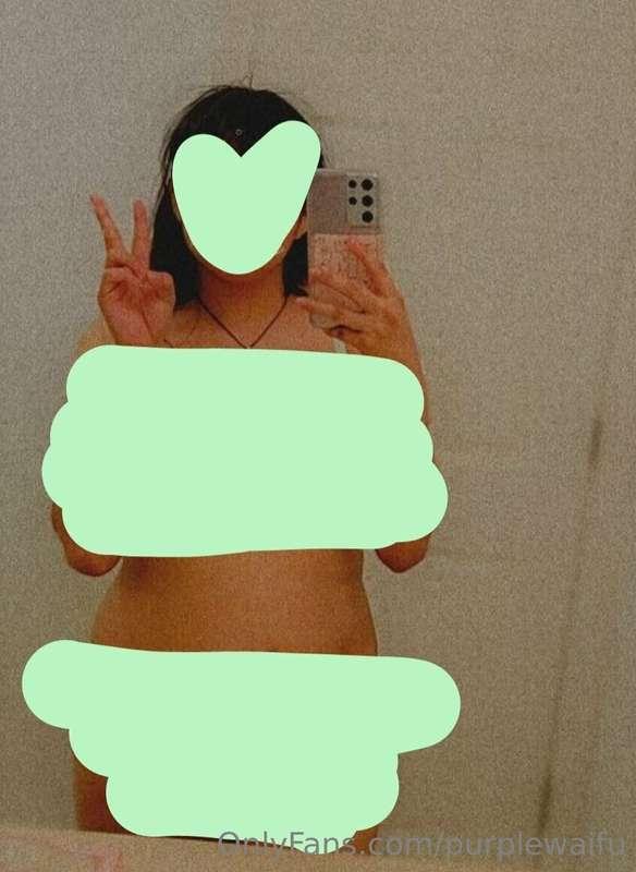 *Light Green Lingerie* 
New Photo 🥵