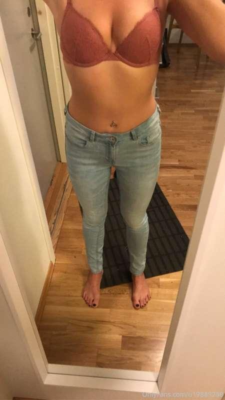 Check out my smokin hot friend🔥🔥🔥 @lillea