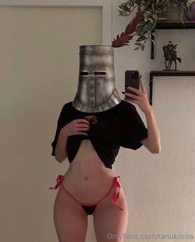 #2 Dark Souls obsessed GF  PS: oversized tshirts and no pant..