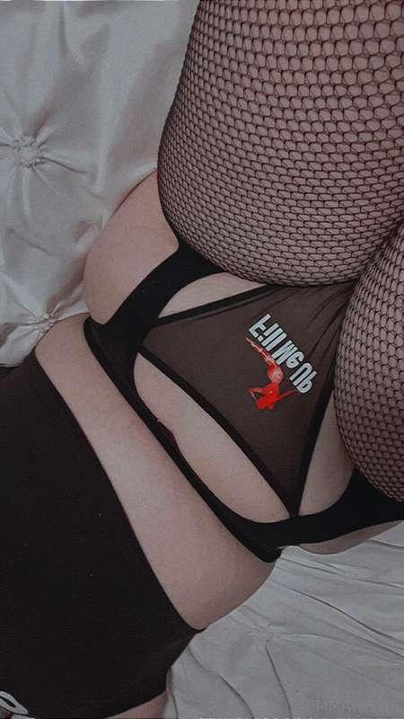 Wanna fill me up ? 🥵💦