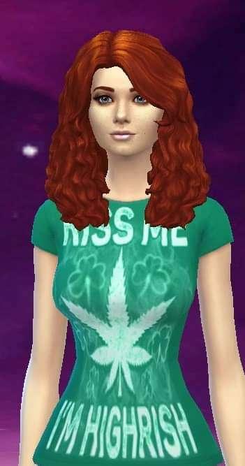 The Sims 4: Kiss me I'm highrish shirt