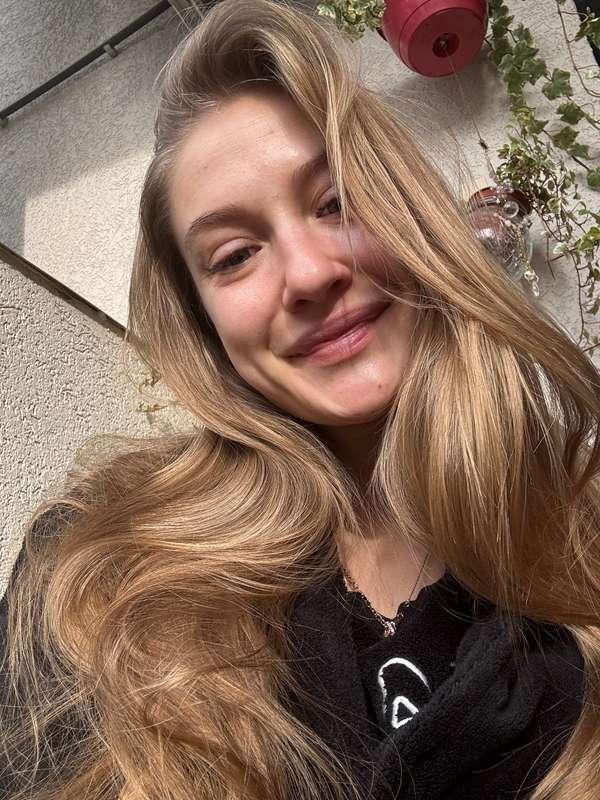 Good morning🥰🥰 Who needs coffee to get up like me?😁😎💪