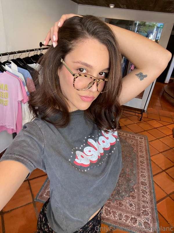 Just my stare and you're all mine. Am I right? 🥰👀