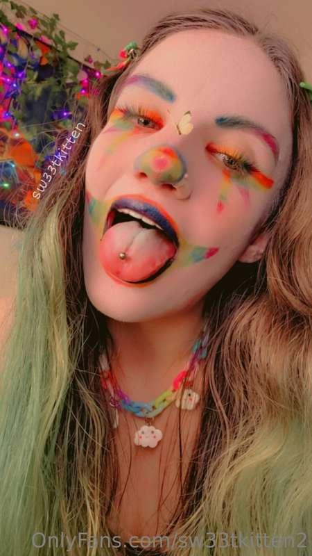 swipe to the end to see a little bit of my other piercings 🥰