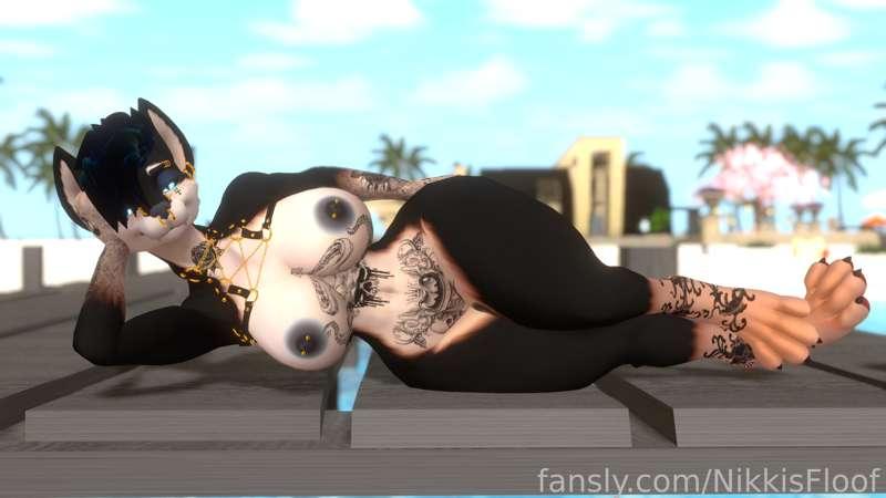 nikkisfloof image #1