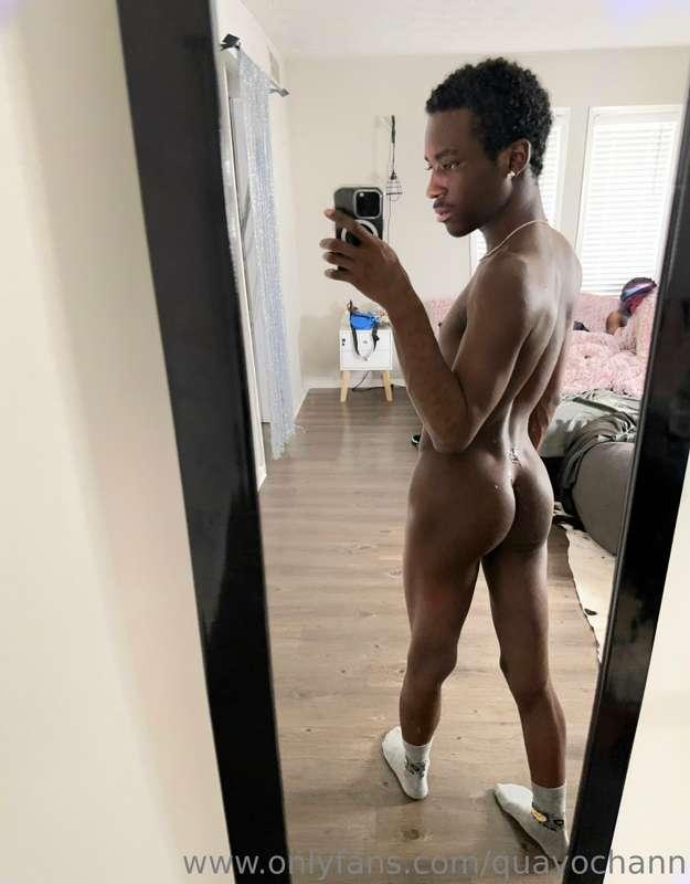 Let me take care of that morning wood 🥵🪵