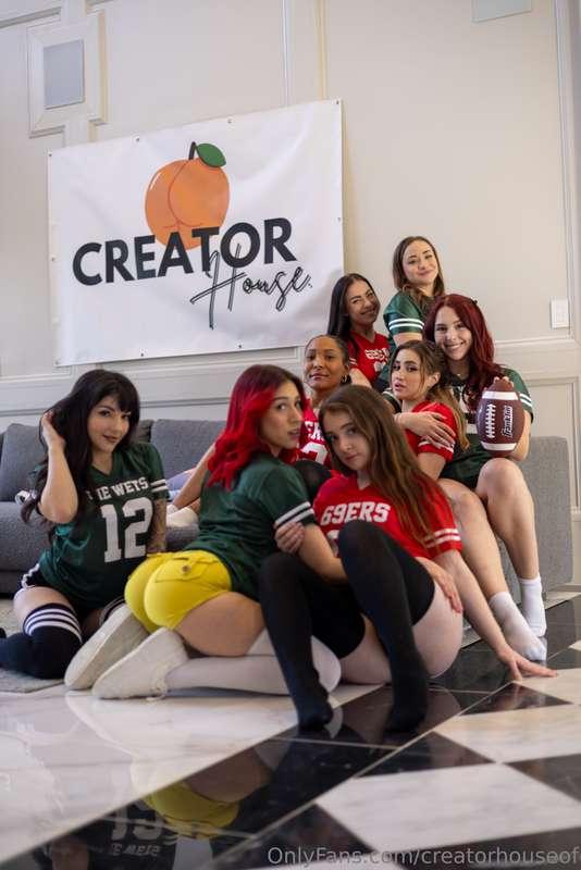 Would you teach us a lesson after practice? 😈 @redheadwinter..