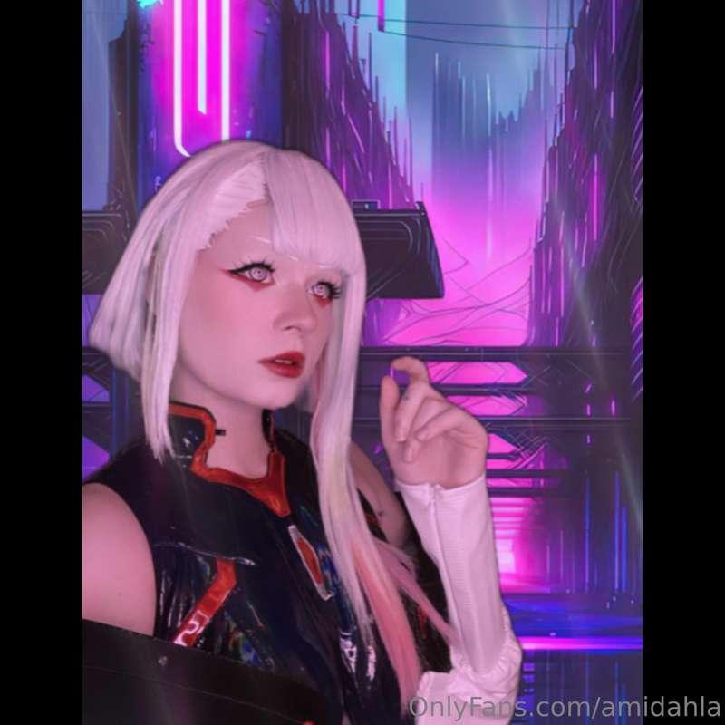 How’s my Lucy cosplay? I’ll be doing a sexy shoot of her 🥰 I..