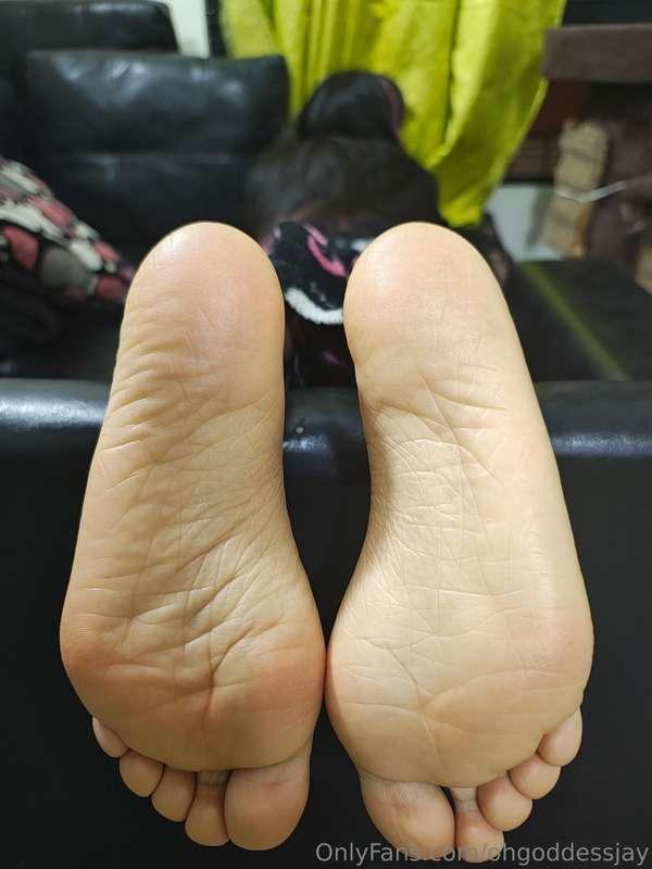 📸📸👣💜