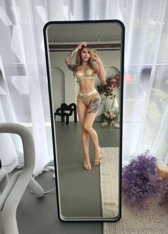 somehow this lingerie feels equal parts classy and sexy 😊 wh..