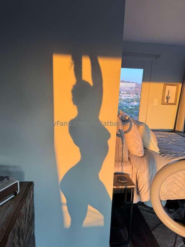 Worship my curves