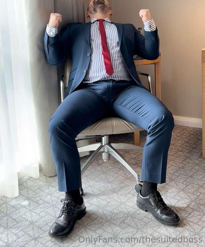 thesuitedboss image #4