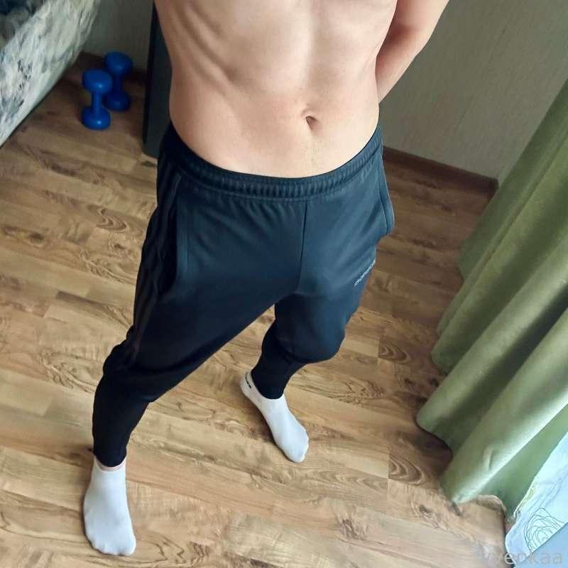 Bulge😋 #chav #lad #gay #twink #scally #scallyboy #boy #trackies #adidas #sportswear #body #fyp #horny #guy #guys #sexy #sexyboy #hot #hotguy #hotmodel #young #youngboy #youngguy