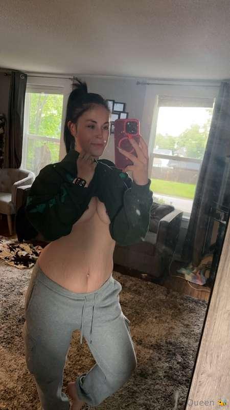 Good morning!  Have a great titty Tuesday 😘