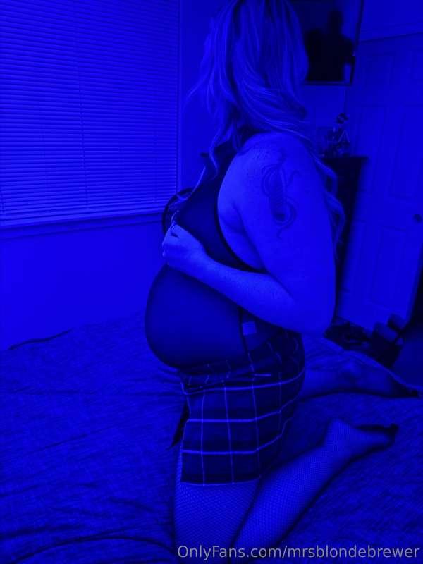 BRAND NEW PREGNANCY SET. this pussy is so tight idk how a ba..