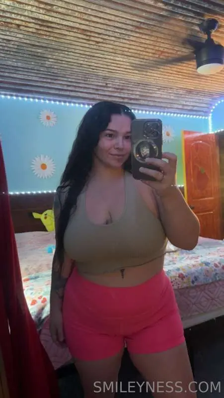 Milf outfit of the dayyy, do you want to work cardio or lift..