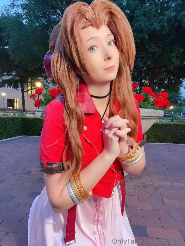 I’m a bit of a hopeless romantic haha ❤️ Would you say the s..