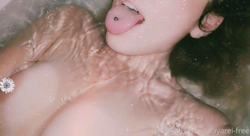 👅👅
