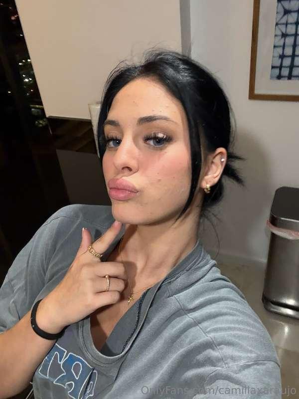 feeling like the most unphotogenic person rn i swear i look ..