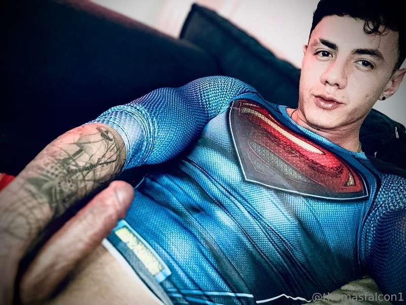 I don't need superpowers to be your hero😈👻