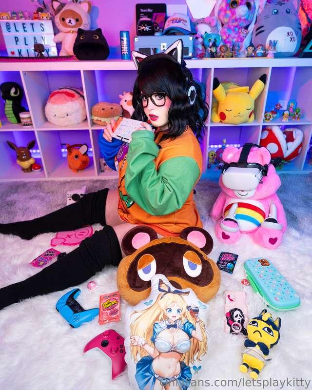 **Just a geeky otaku catgirl in her gaming room!** 😻