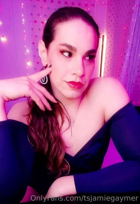 🥰 🌺 🌷 🌹
Just thinking of you :~)
And I just finished filming..