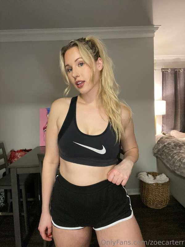 Sporty gf ready to train with you 🤗
