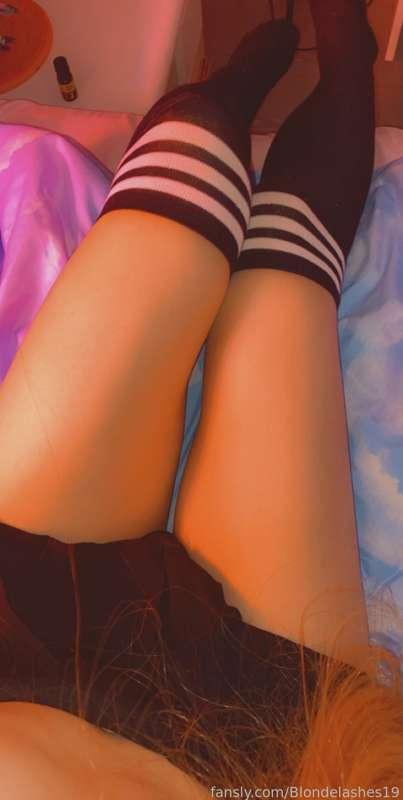 blondelashes19 image #6
