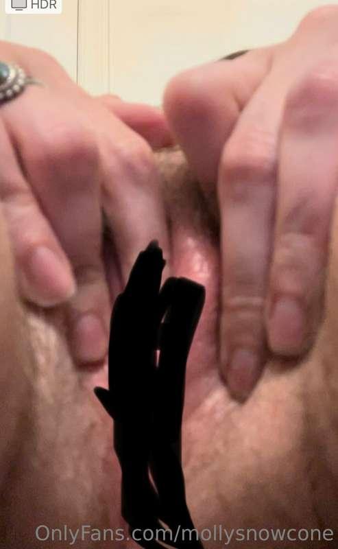 Want a close up look at some pussy play? ❤️