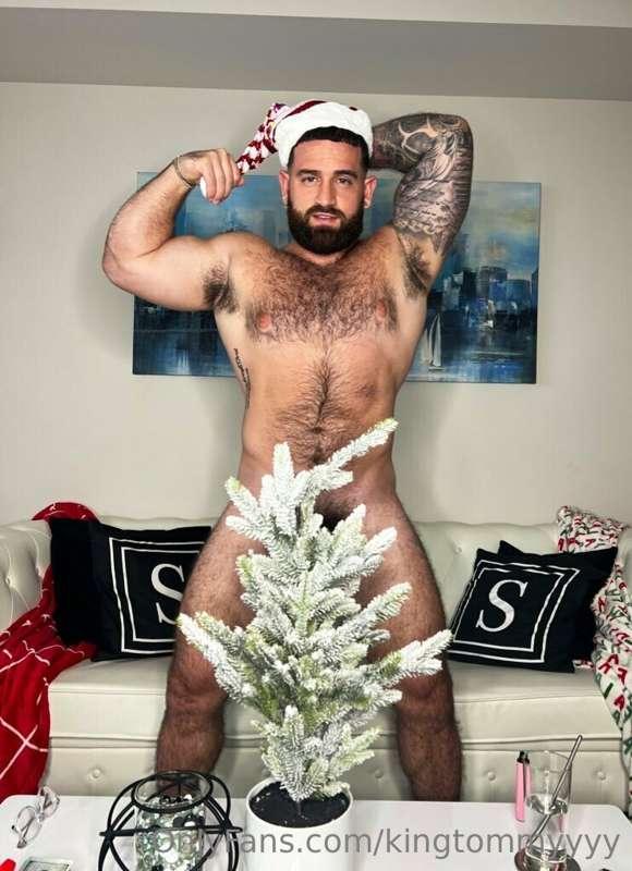🎅🏻 cumin under your tree 😈