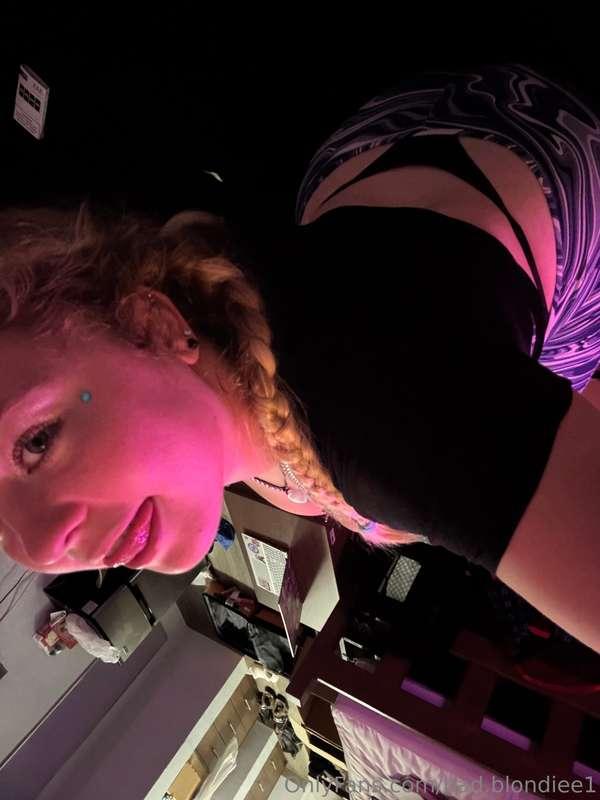 bad.blondiee1 image #2