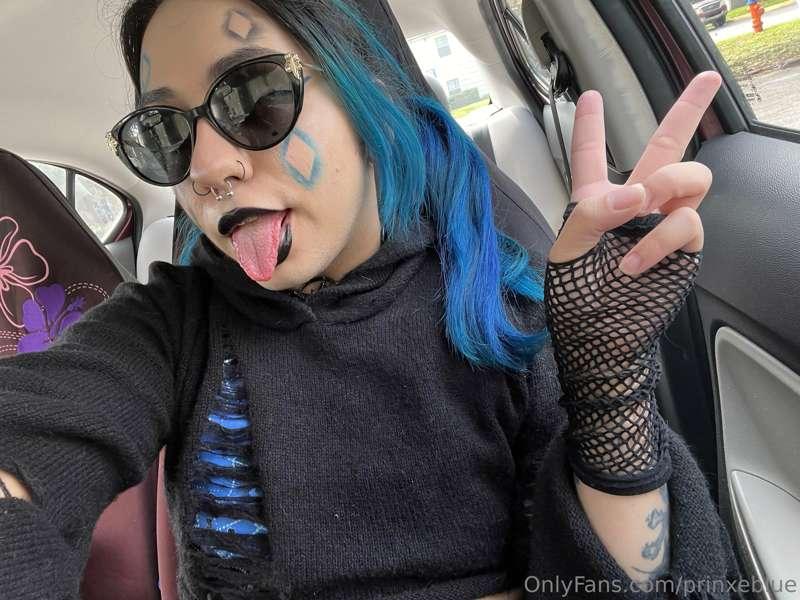 I’m out today so will post some soft Lewds and pegging video..