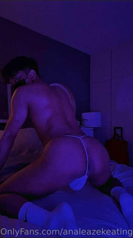 analeazekeating image #2