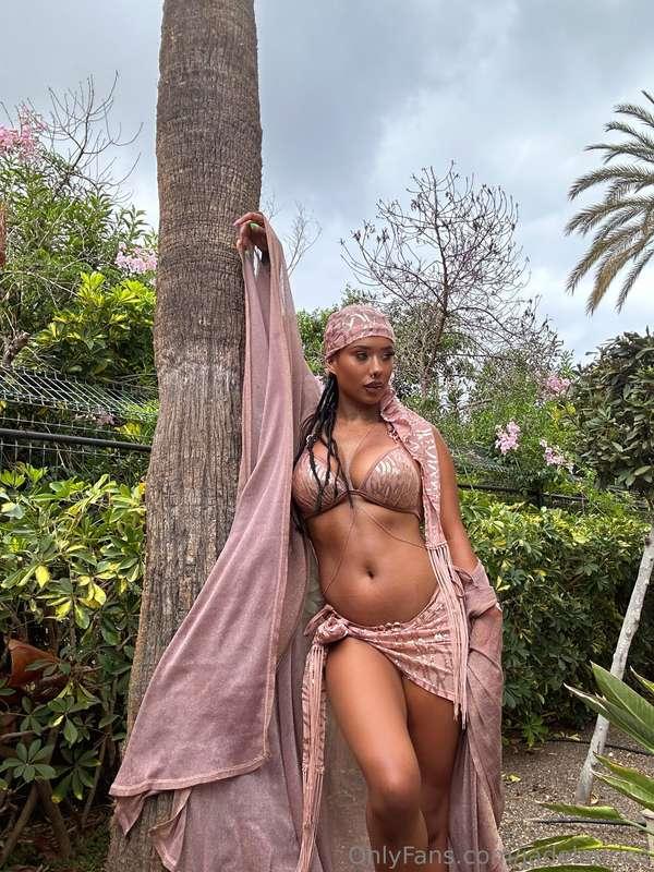 The goddess is back ✨✨✨