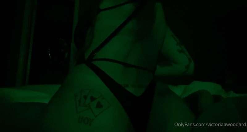 i wanna be daddy’s little slut, dm me for custom content 💦😻