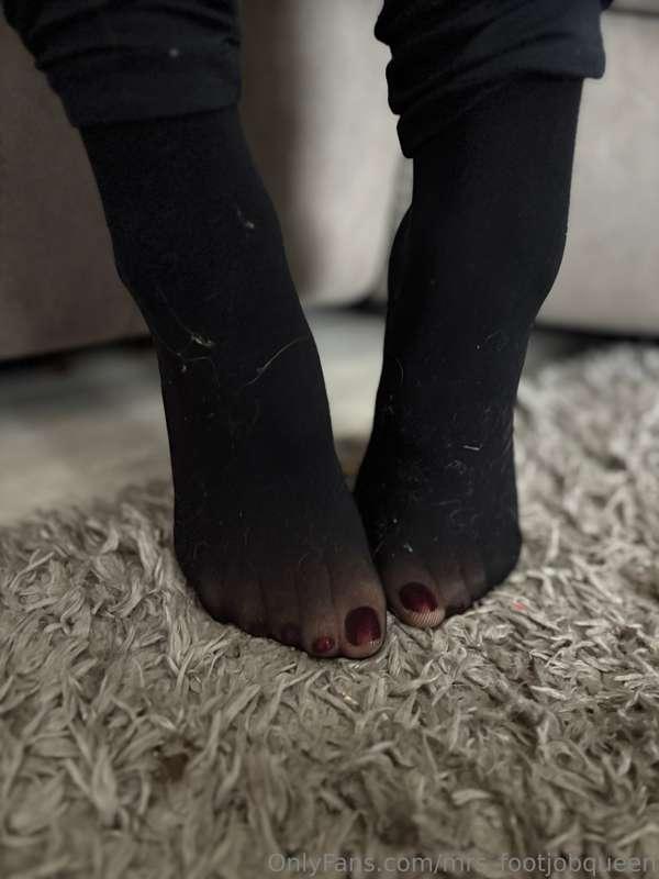 mrs_footjobqueen image #8