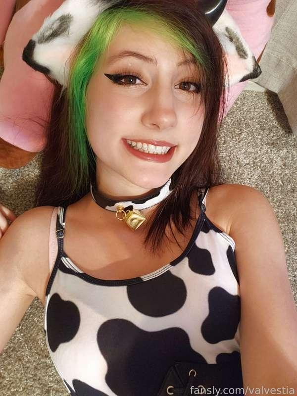 Cow girl HD photoset hehe THE OUTFIT IS SOOO CUUUTE