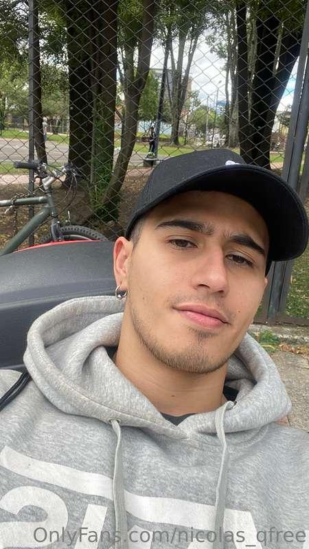 Donde te subes en mi carita o en la moto? 🏍️